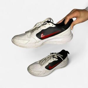 Nike White, Black & Red Trainers